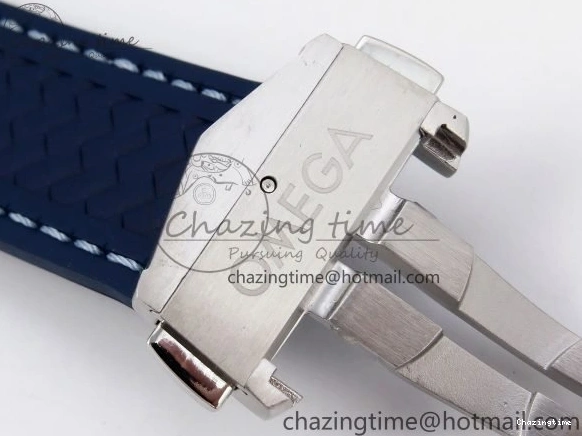 0226 Aqua Terra GMT Worldtimer 43mm VSF 1:1 Best Edition Deep Blue Dial on Blue Rubber Strap A8938 Super Clone QuickDry 7721